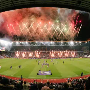 阿士東維拉波飛